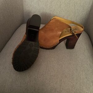 Kork-Ease Brown Leather Mules with Wooden Heel